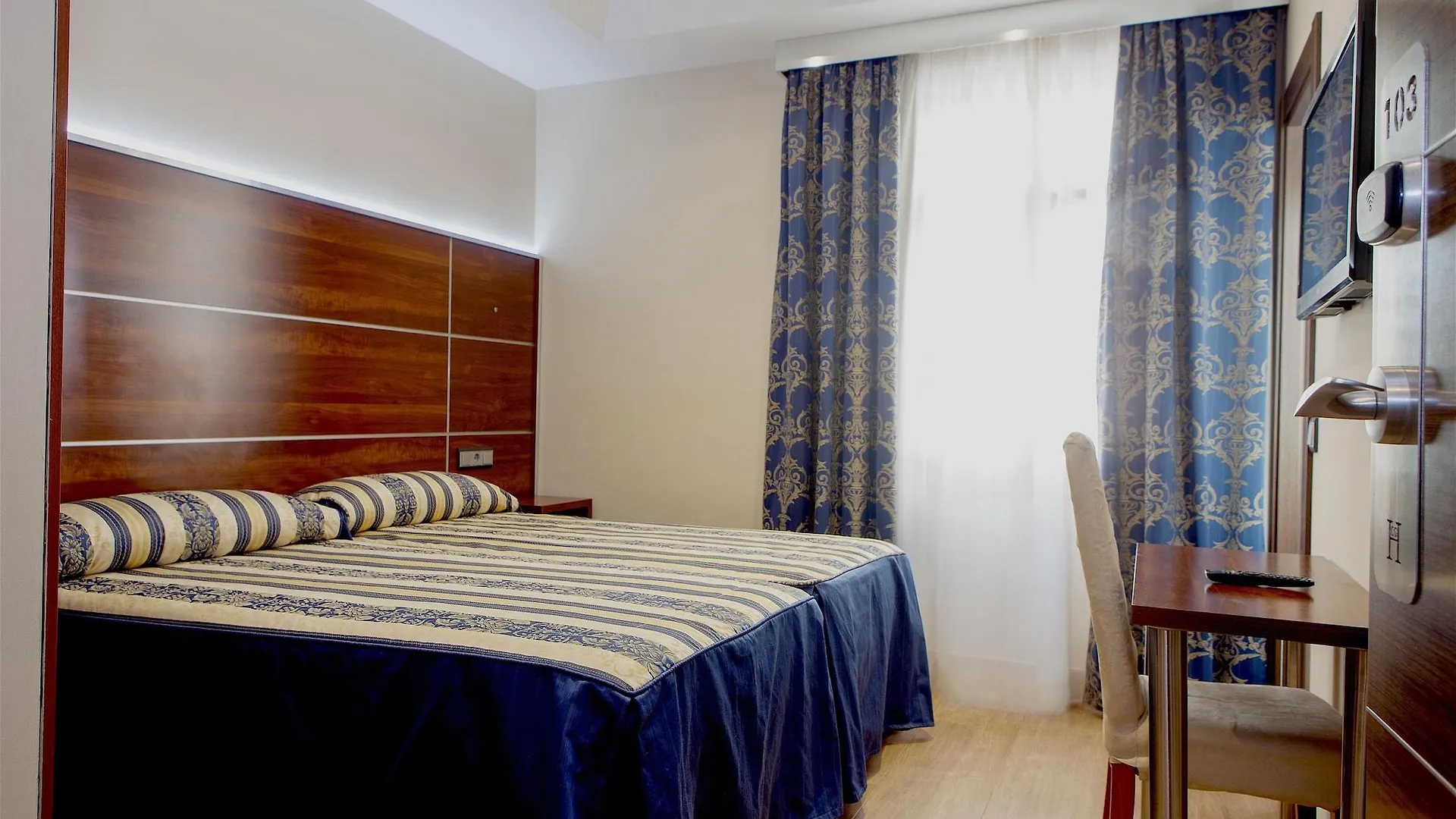 Castilla Guerrero Malaga Hotel